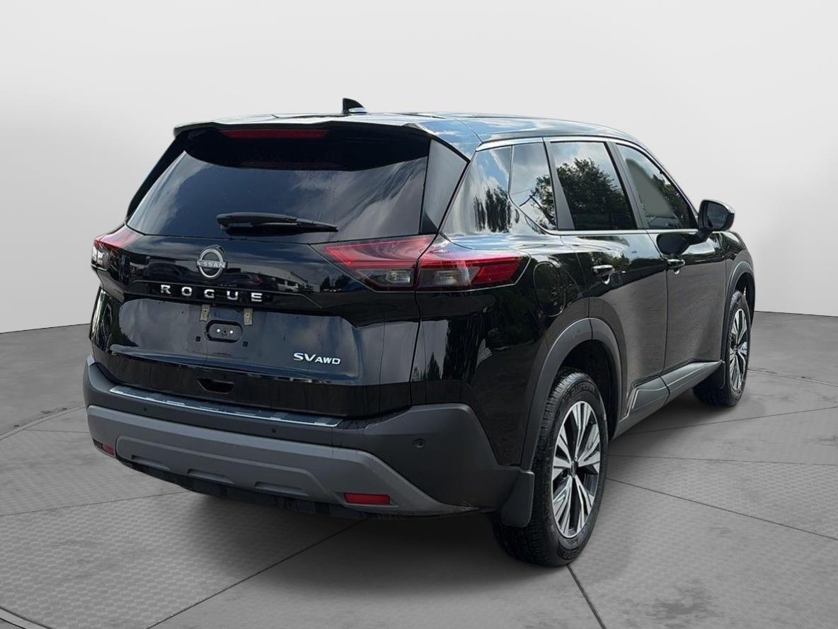 2023 Nissan Rogue SV - 3