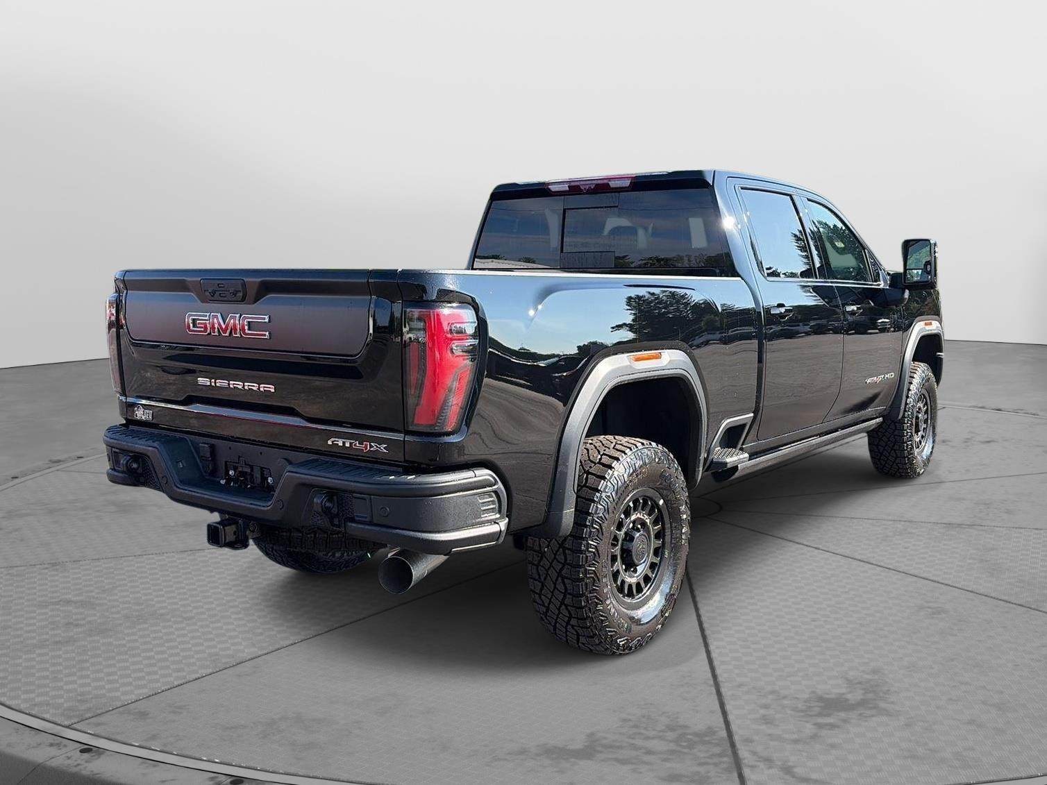 2026 GMC Sierra 2500HD AT4X - 3