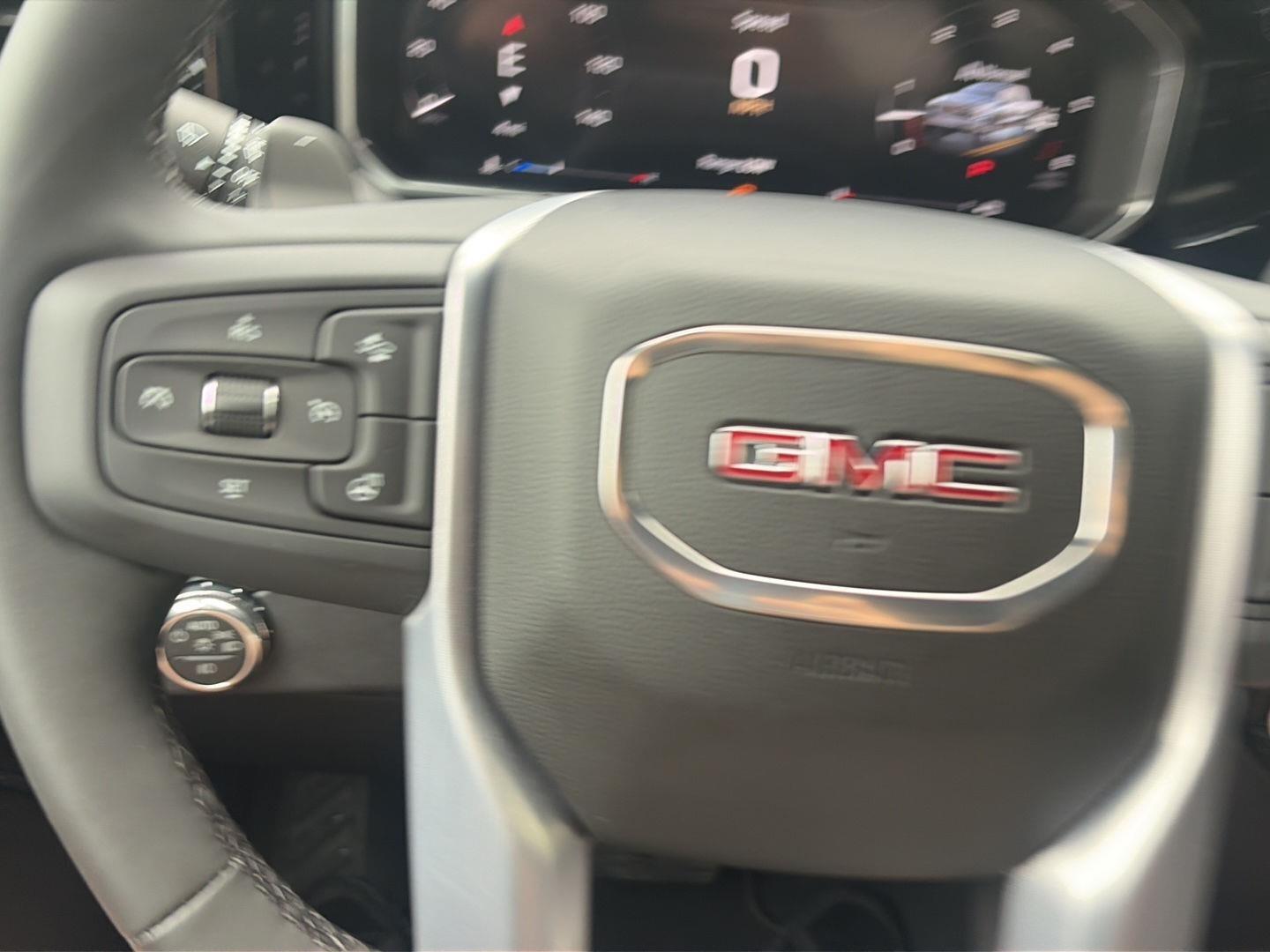 2026 GMC Sierra 1500 photo 17 of 41