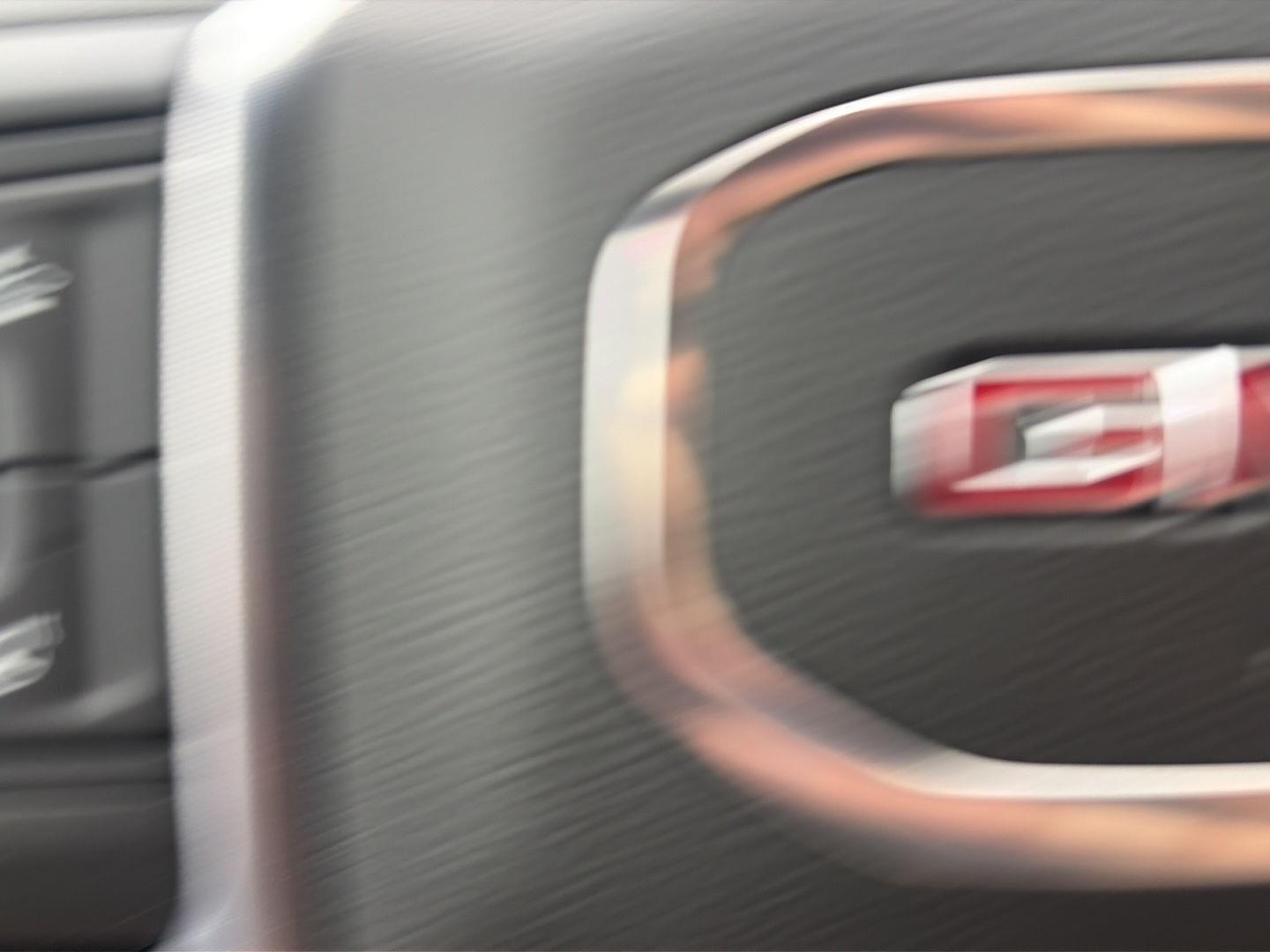 2026 GMC Sierra 1500 photo 18 of 41