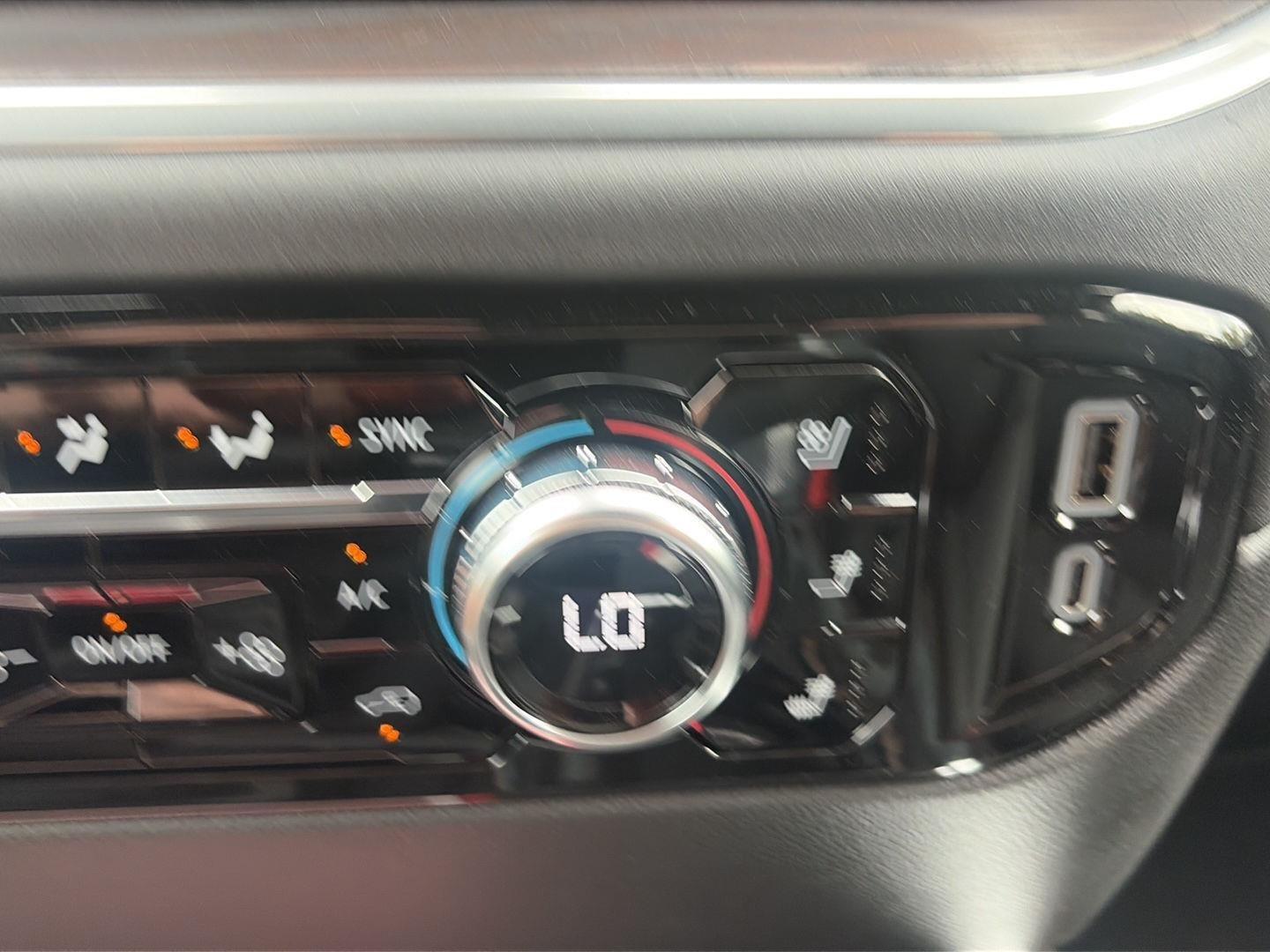 2026 GMC Sierra 1500 photo 30 of 41