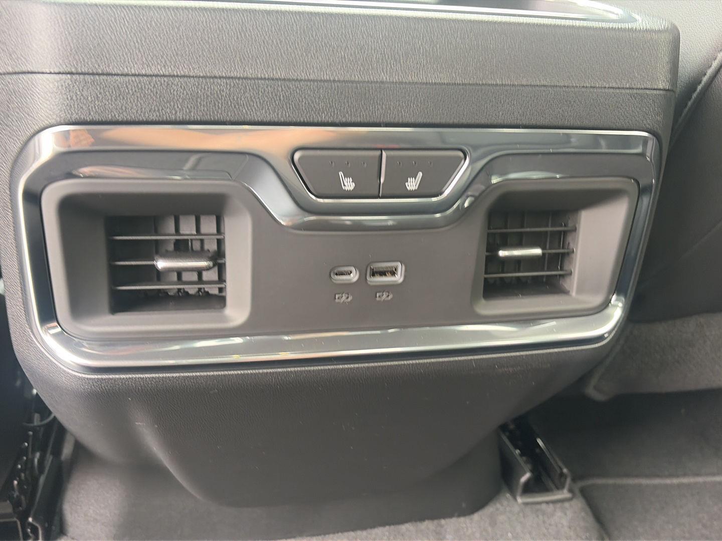 2026 GMC Sierra 1500 photo 40 of 41