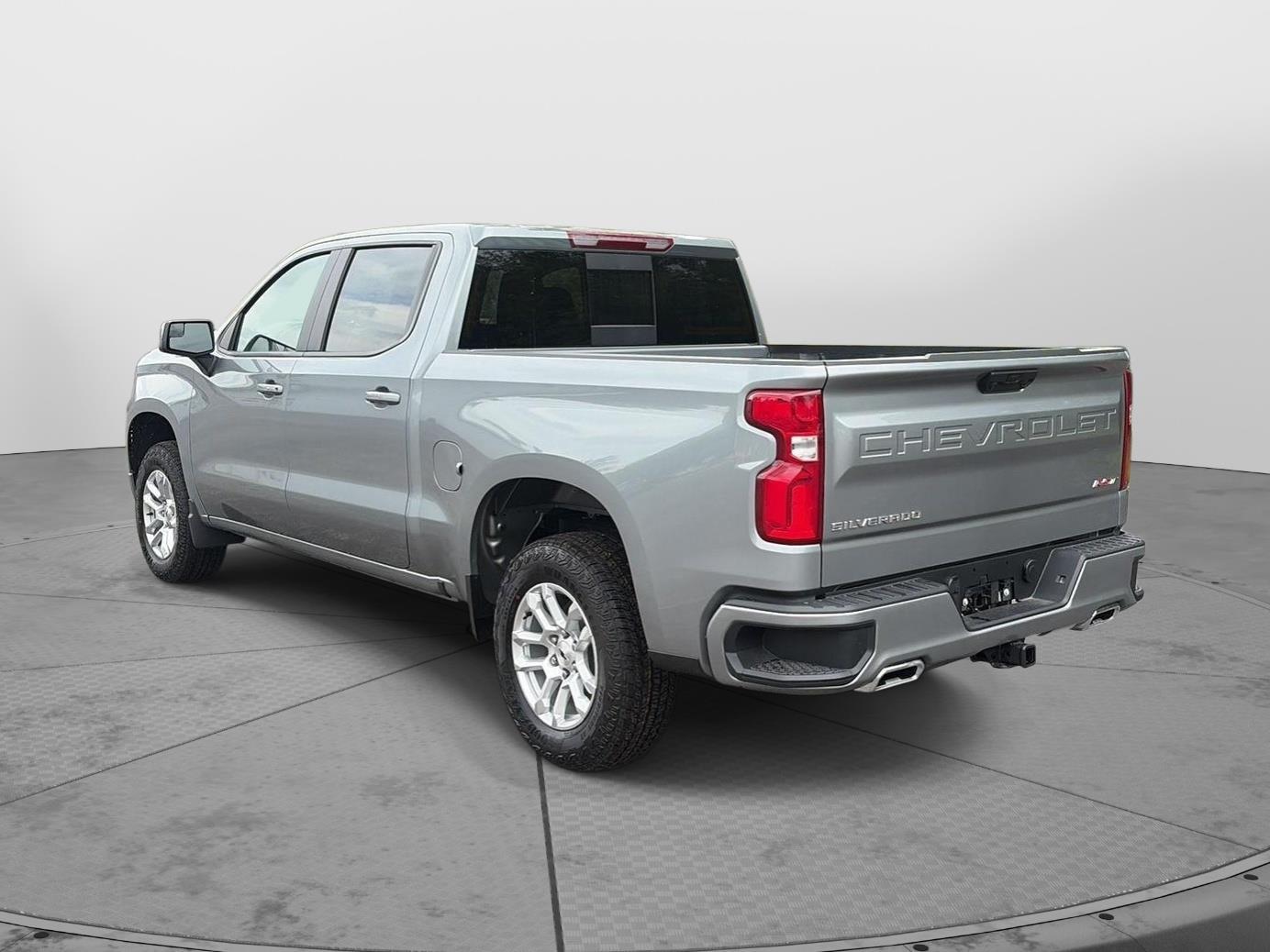 2026 Chevrolet Silverado 1500 photo 5 of 32
