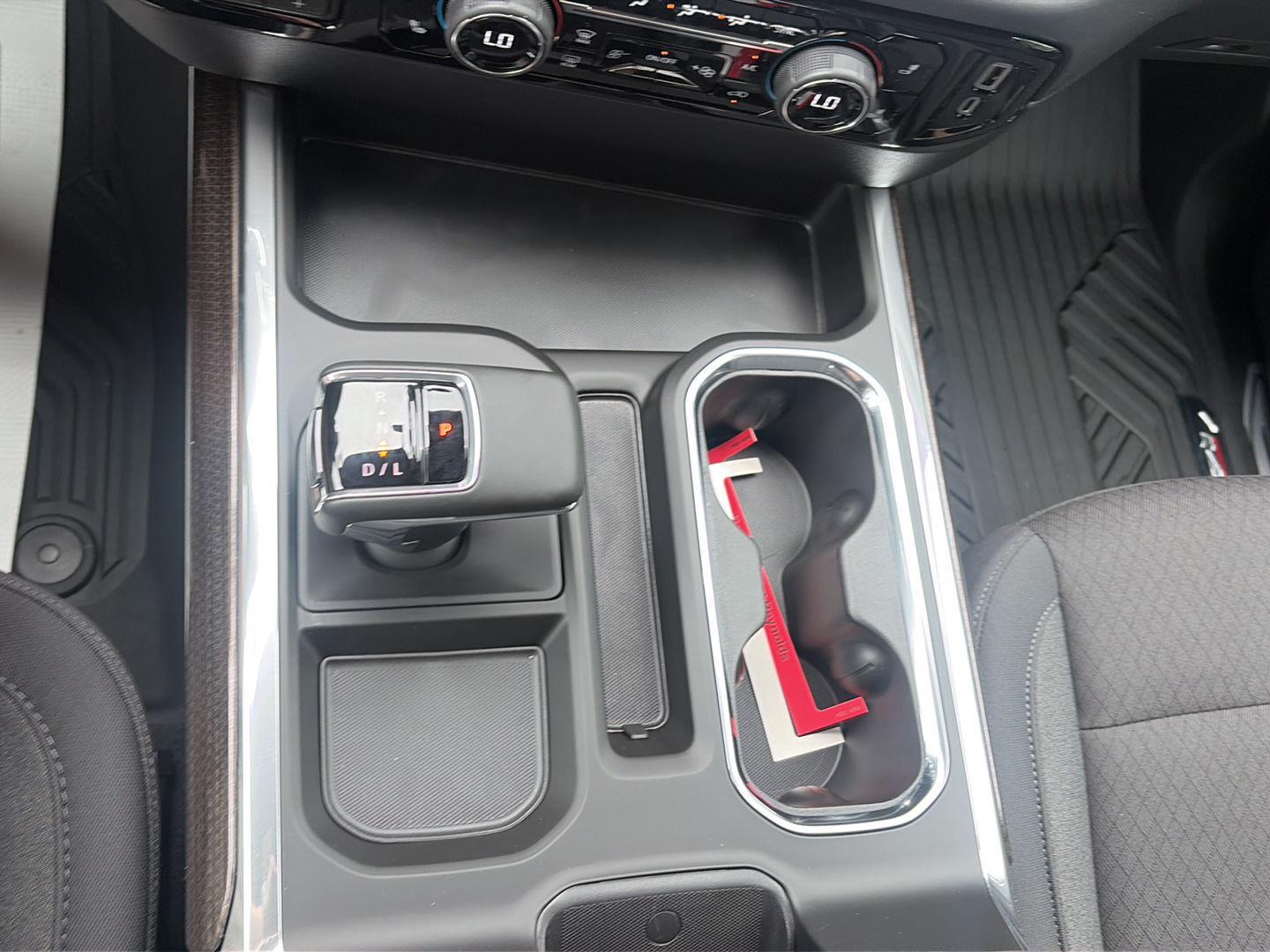 2026 Chevrolet Silverado 1500 photo 22 of 32