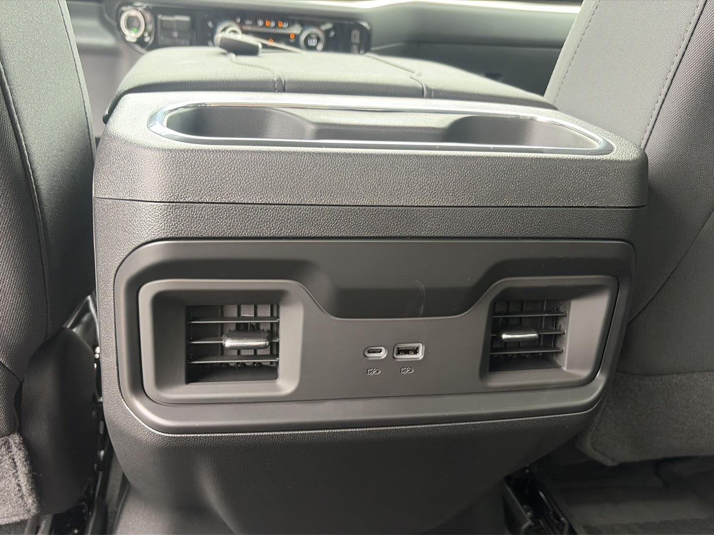 2026 Chevrolet Silverado 1500 photo 31 of 32