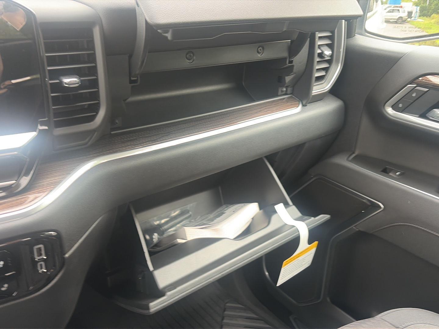 2026 Chevrolet Silverado 1500 photo 24 of 29