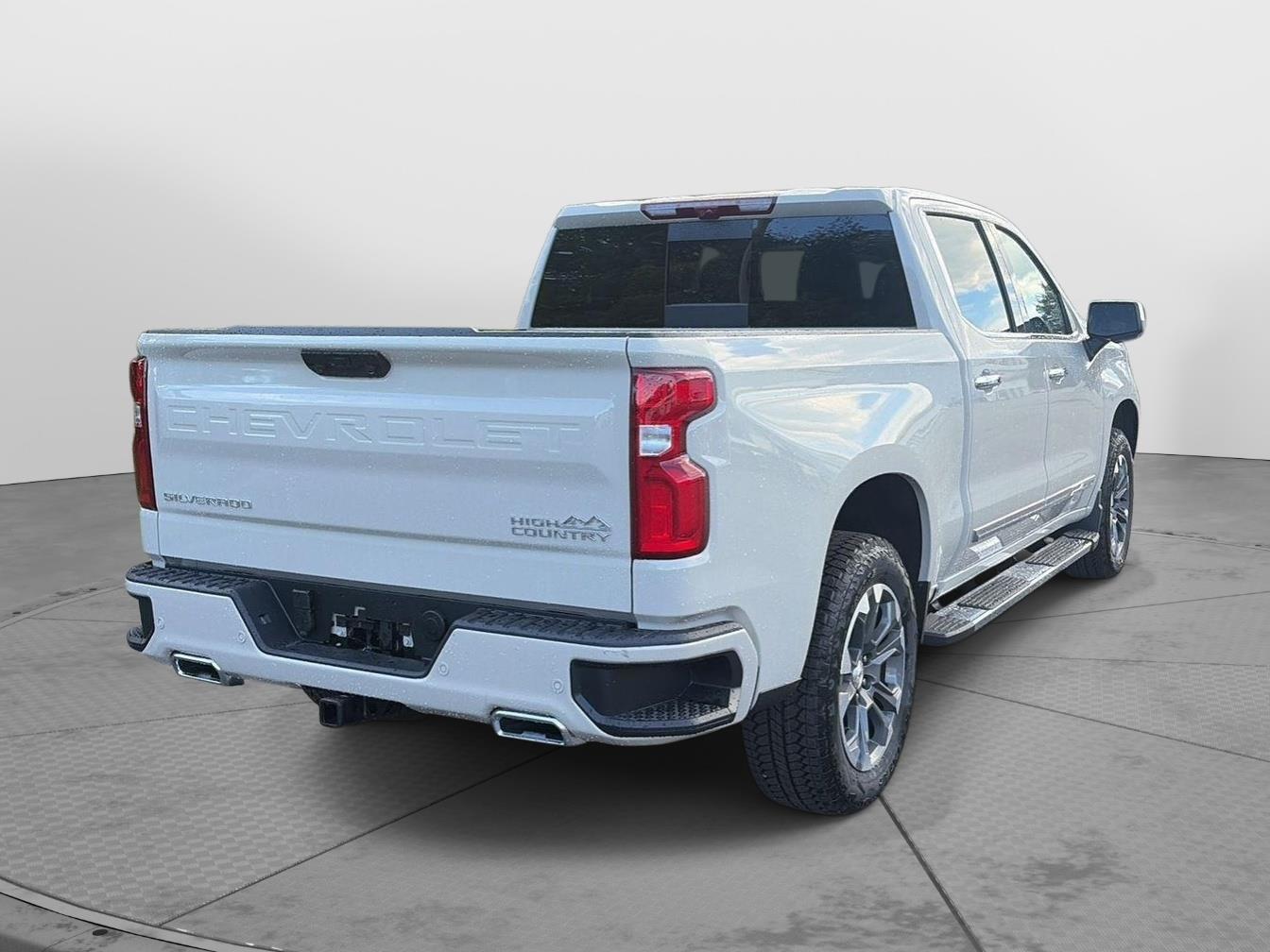 2026 Chevrolet Silverado 1500 photo 4 of 42