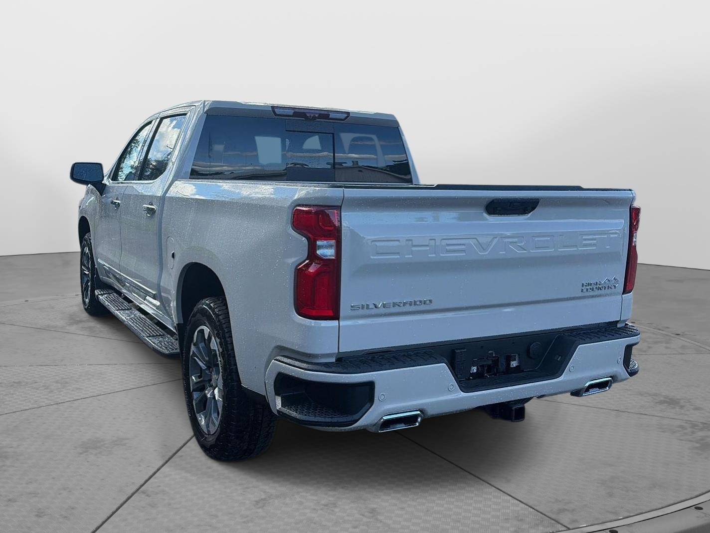 2026 Chevrolet Silverado 1500 photo 6 of 42