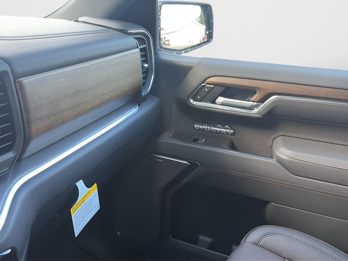 2026 Chevrolet Silverado 1500 photo 33 of 42