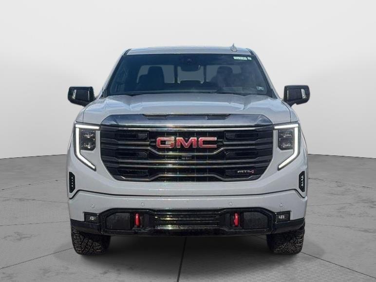 2024 GMC Sierra 1500 photo 2 of 24