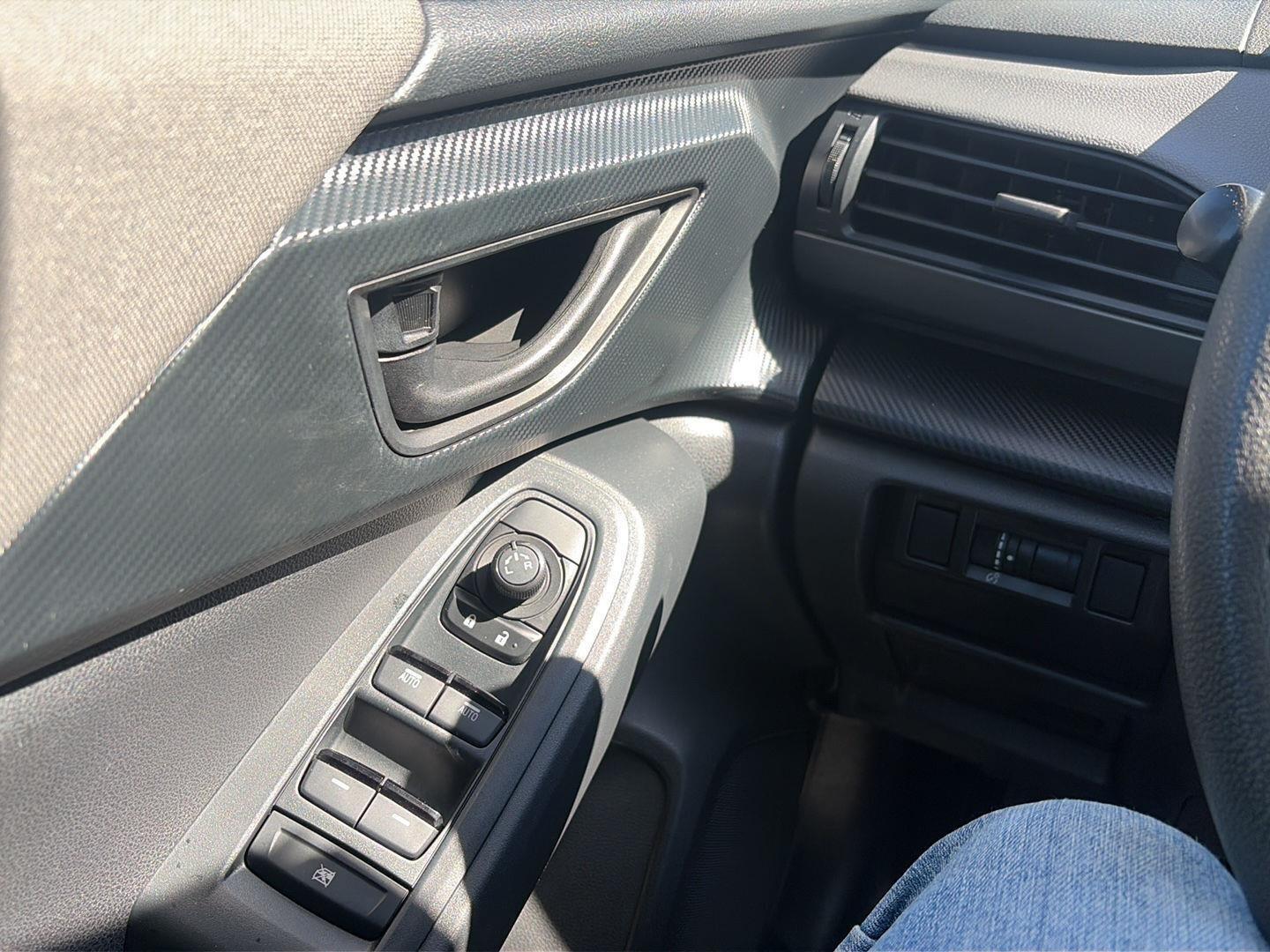 2024 Subaru Crosstrek photo 13 of 24