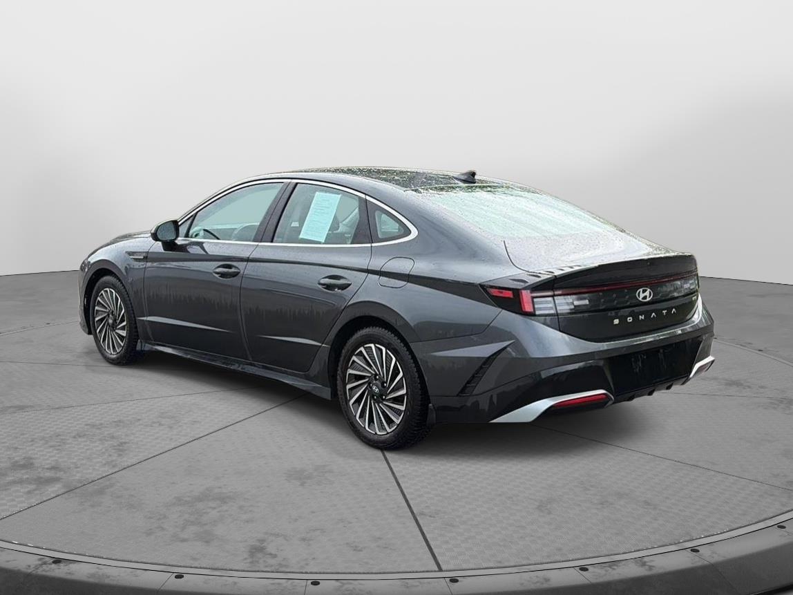 2025 Hyundai Sonata Hybrid photo 5 of 25