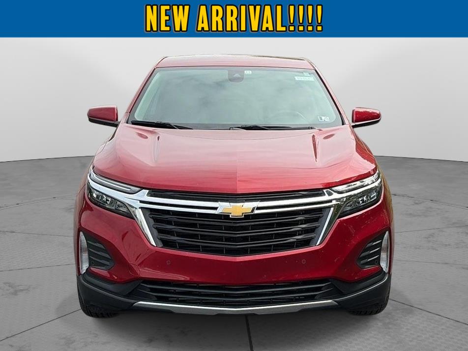 2024 Chevrolet Equinox photo 2 of 8