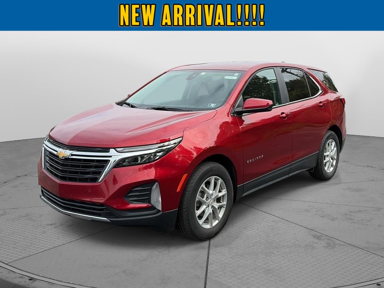 2024 Chevrolet Equinox photo 3 of 8
