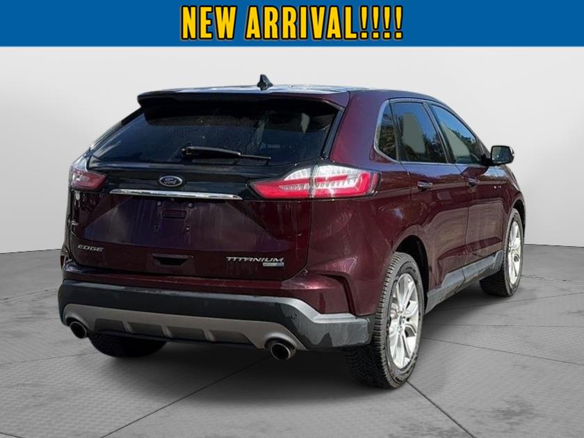 2020 Ford Edge photo 3 of 8