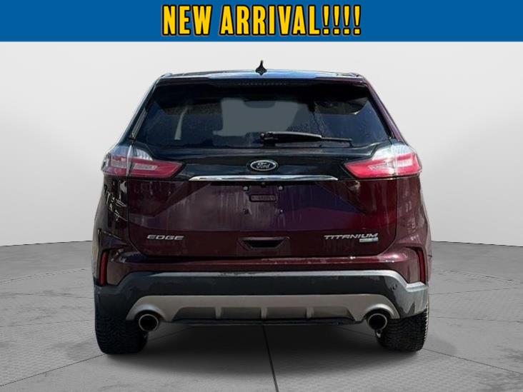 2020 Ford Edge photo 4 of 8