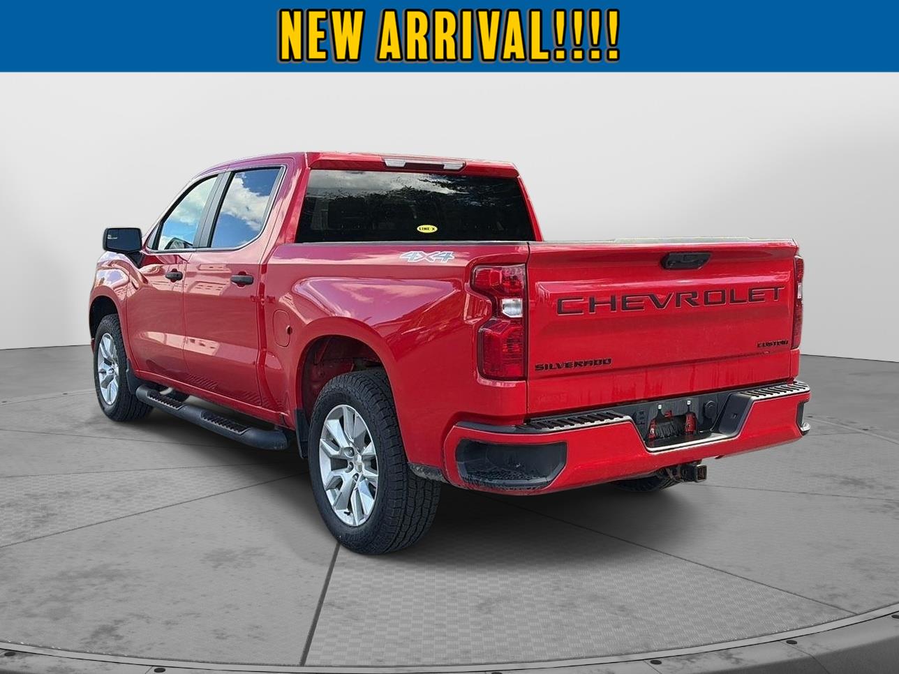 2023 Chevrolet Silverado 1500 photo 5 of 8