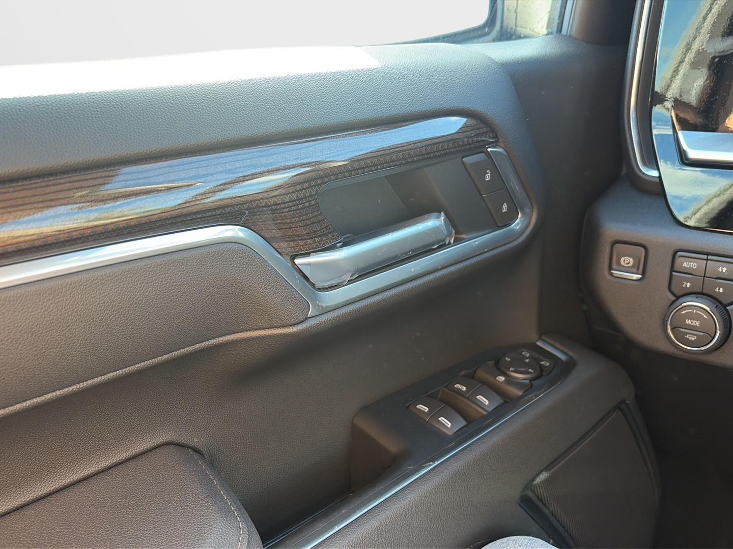 2026 Chevrolet Silverado 1500 photo 15 of 25