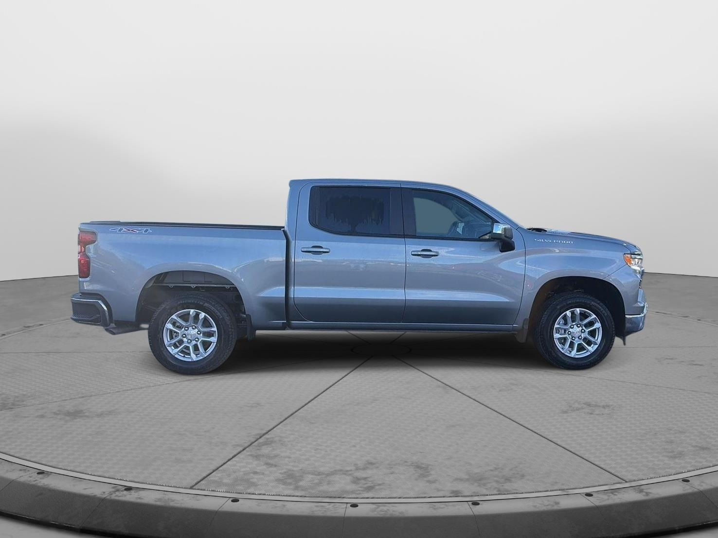 2026 Chevrolet Silverado 1500 photo 2 of 19