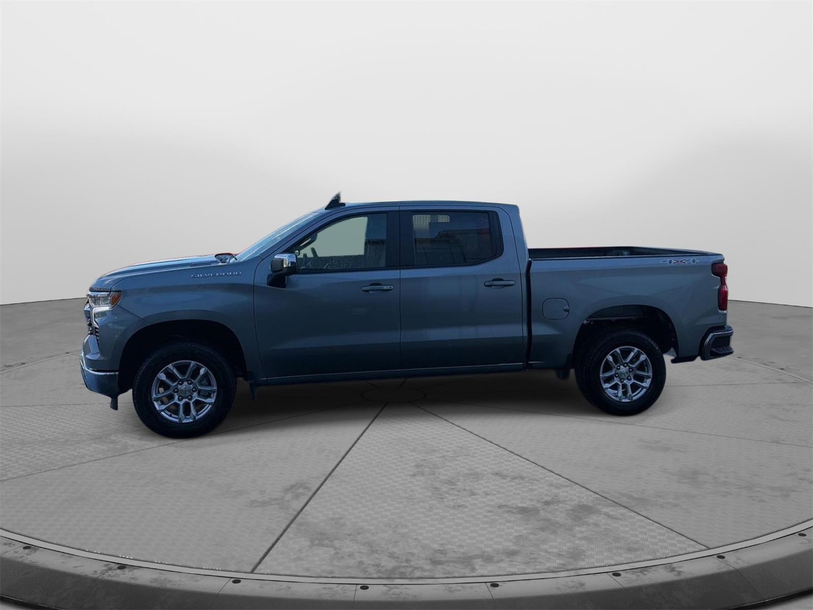 2026 Chevrolet Silverado 1500 photo 6 of 19