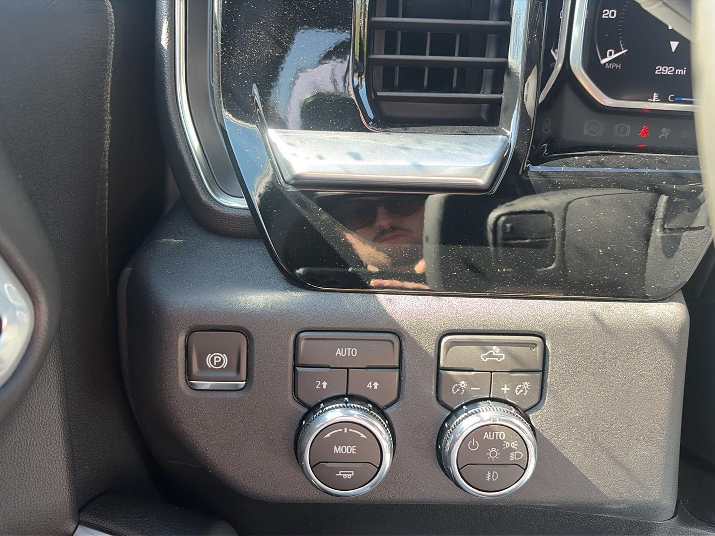 2026 GMC Sierra 1500 photo 12 of 22