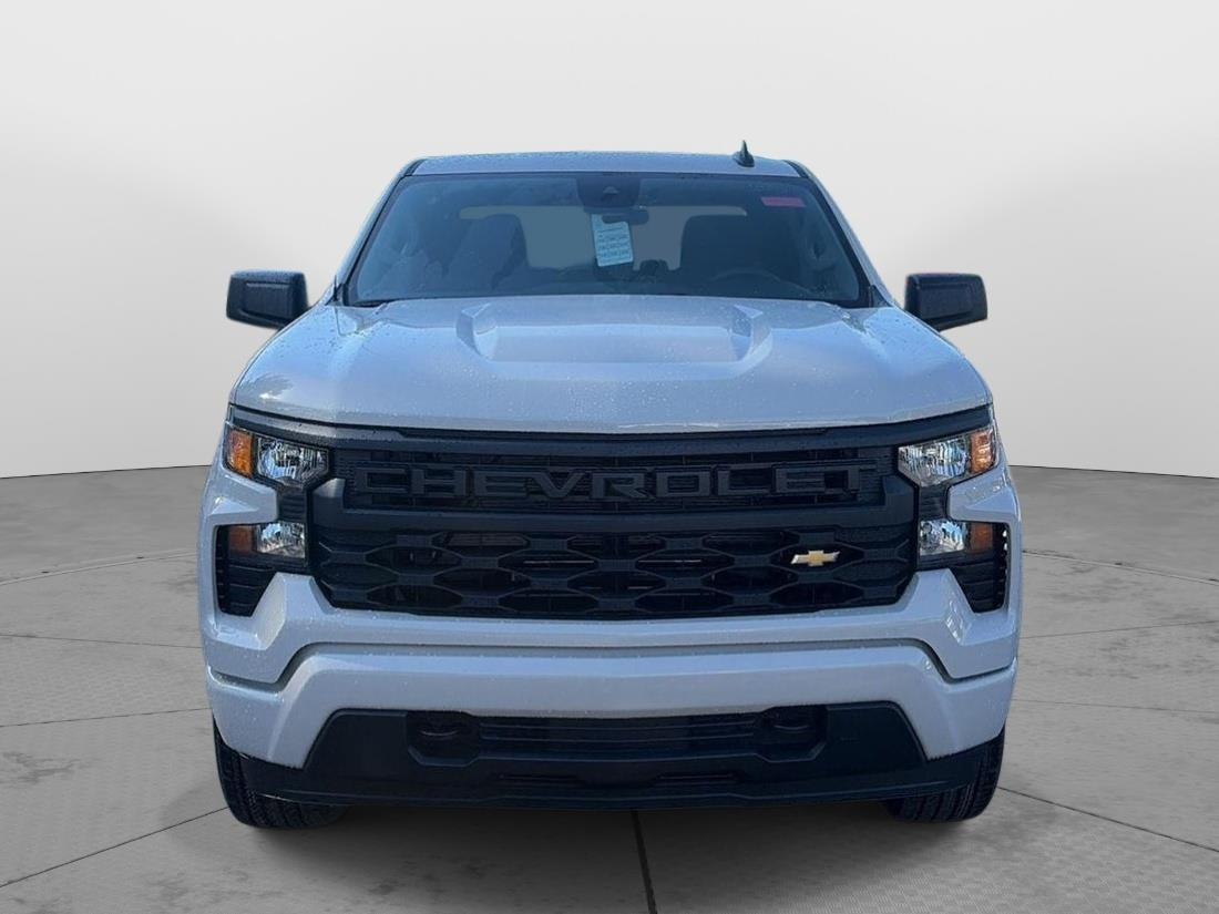 2026 Chevrolet Silverado 1500 photo 2 of 25
