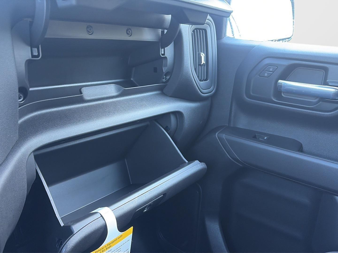 2026 Chevrolet Silverado 1500 photo 21 of 25
