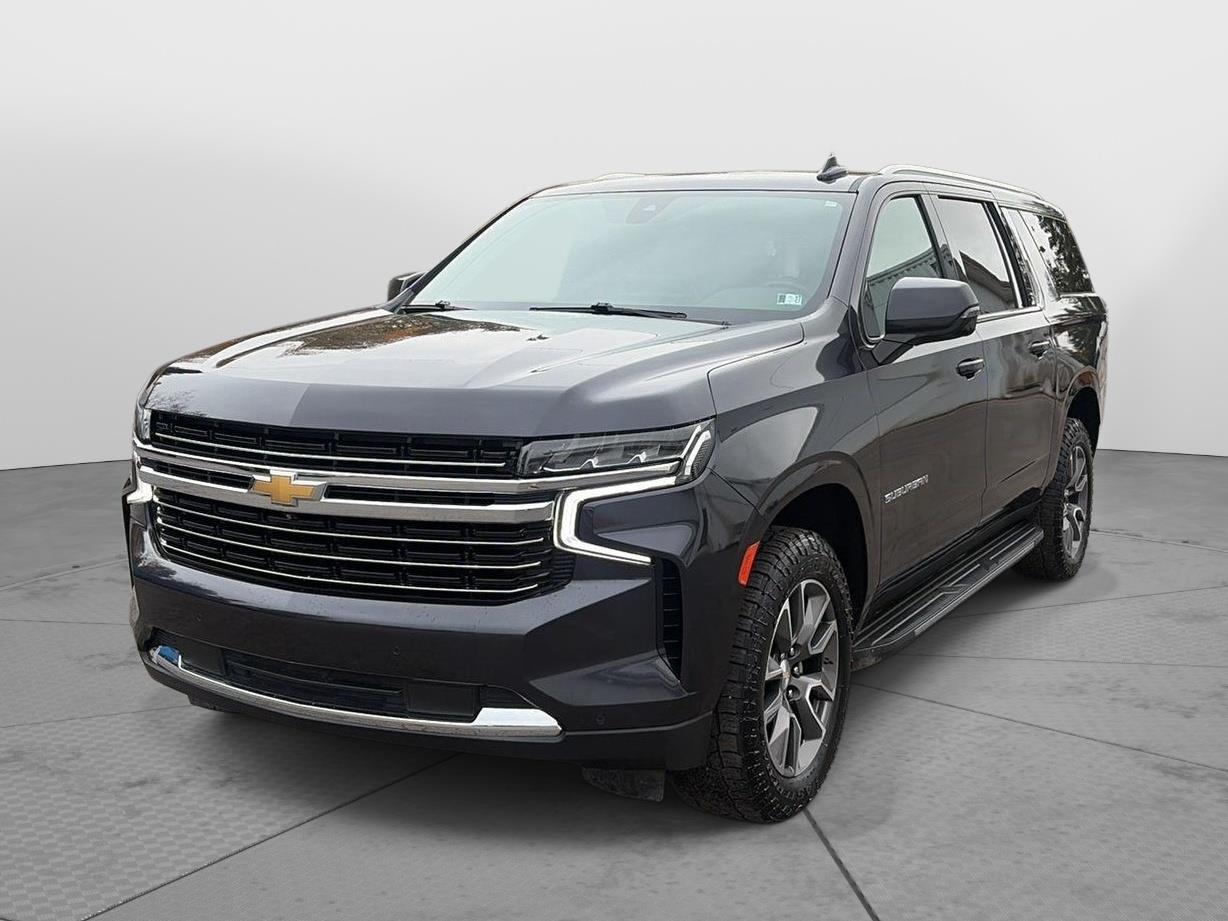 2022 Chevrolet Suburban photo 3 of 30