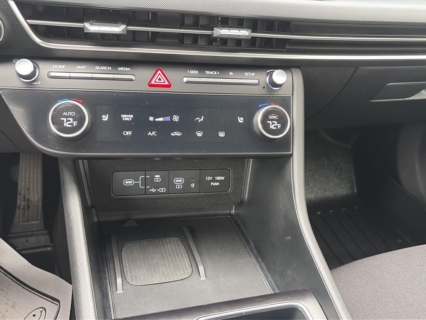2025 Hyundai Sonata Hybrid photo 17 of 25