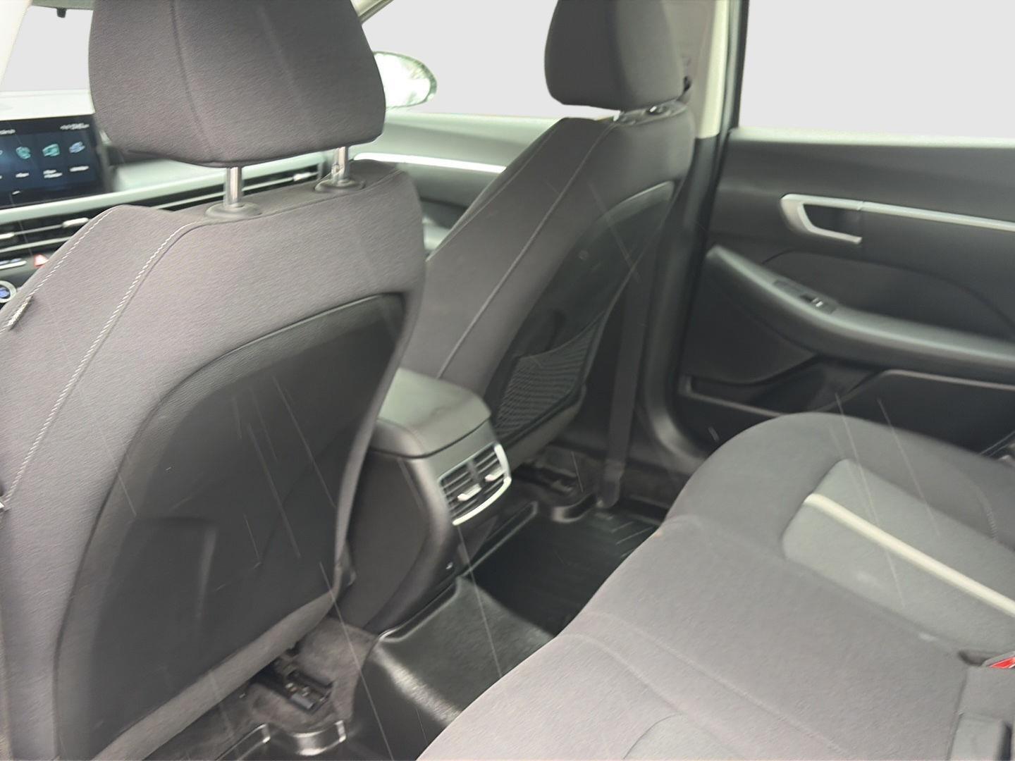 2025 Hyundai Sonata Hybrid photo 23 of 25