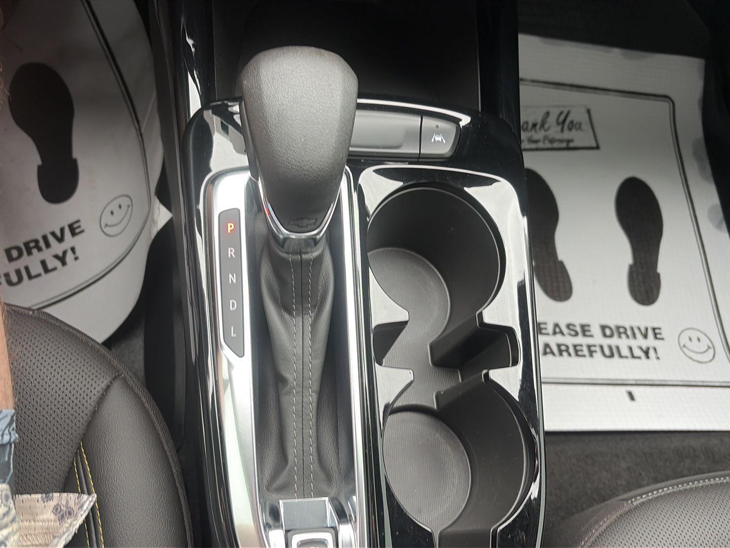 2025 Chevrolet Trax photo 17 of 23