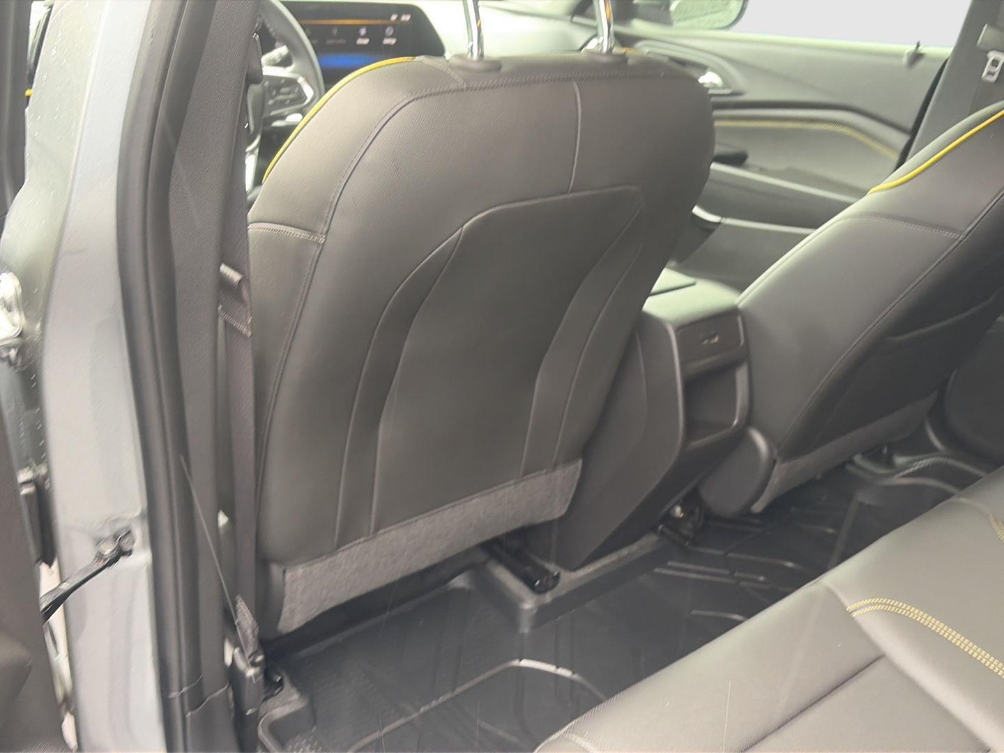 2025 Chevrolet Trax photo 21 of 23