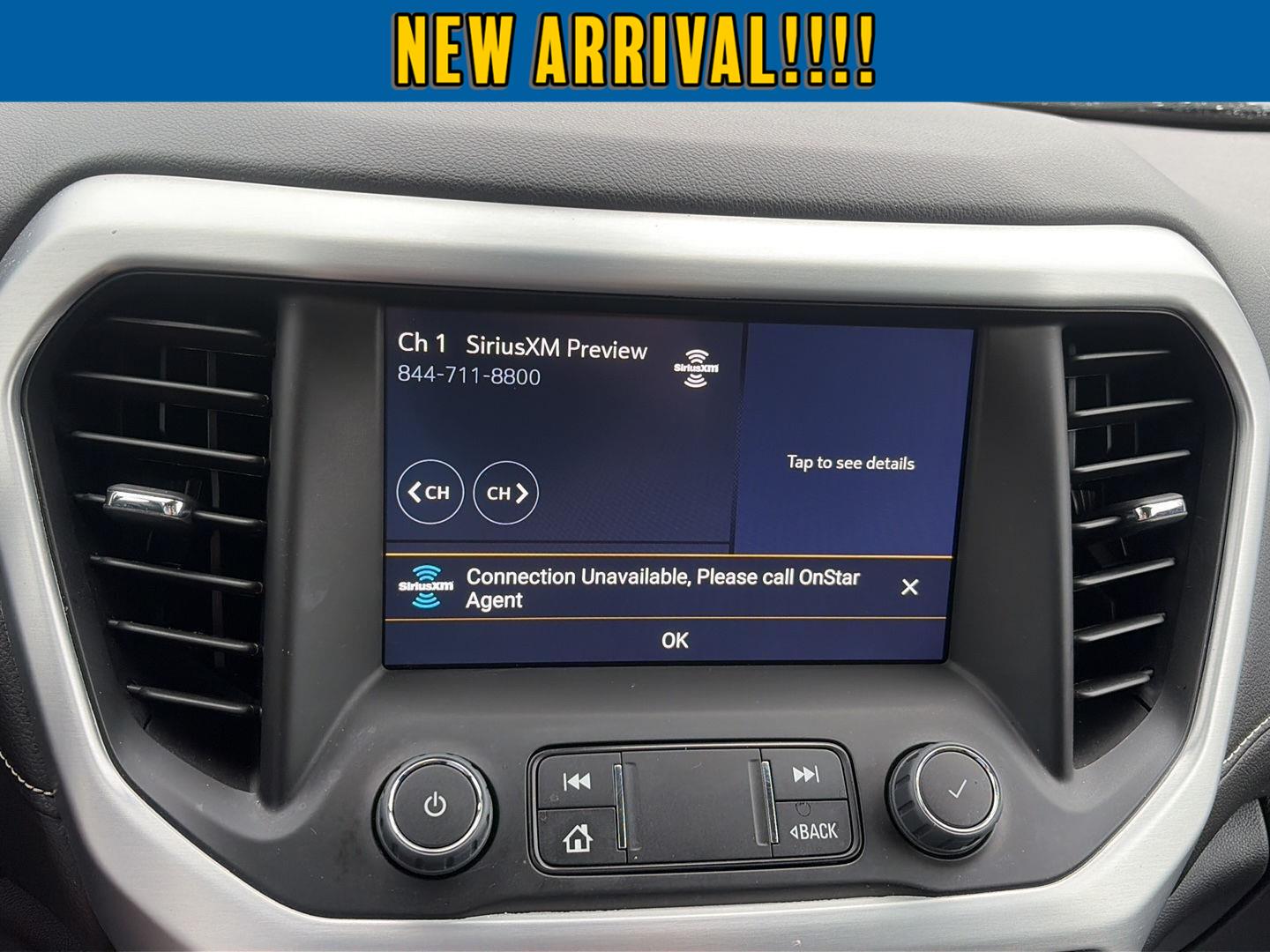 2023 GMC Acadia photo 13 of 25