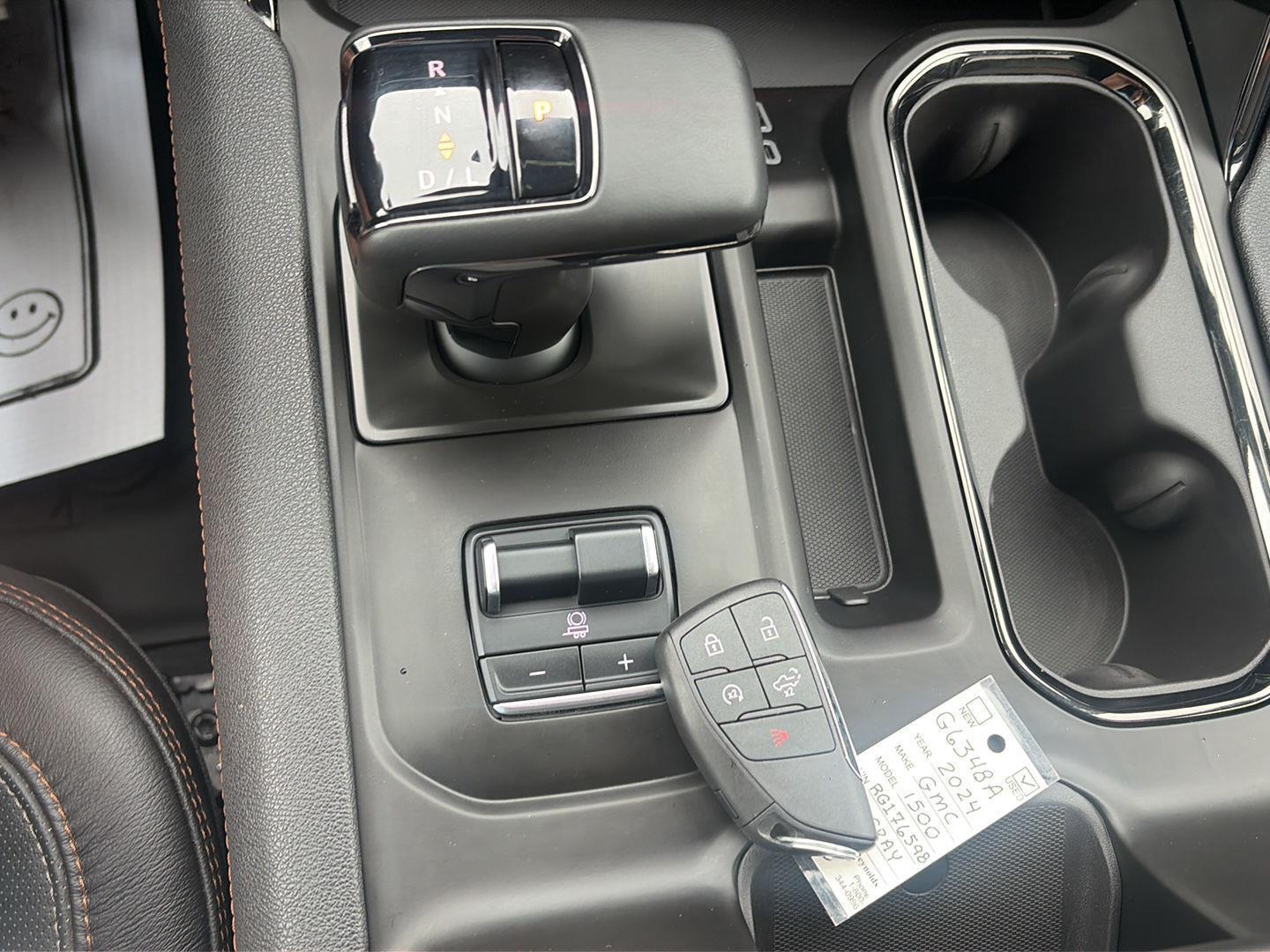 2024 GMC Sierra 1500 photo 17 of 24