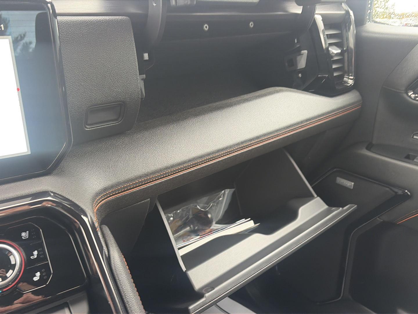 2024 GMC Sierra 1500 photo 18 of 24