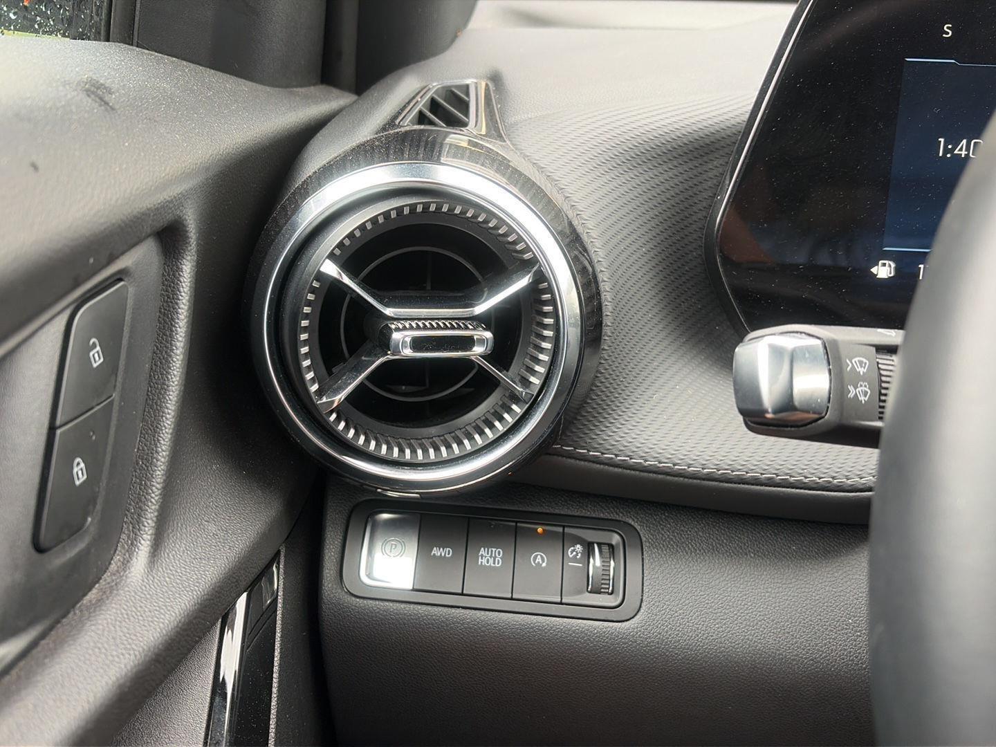 2026 Chevrolet Equinox photo 10 of 19