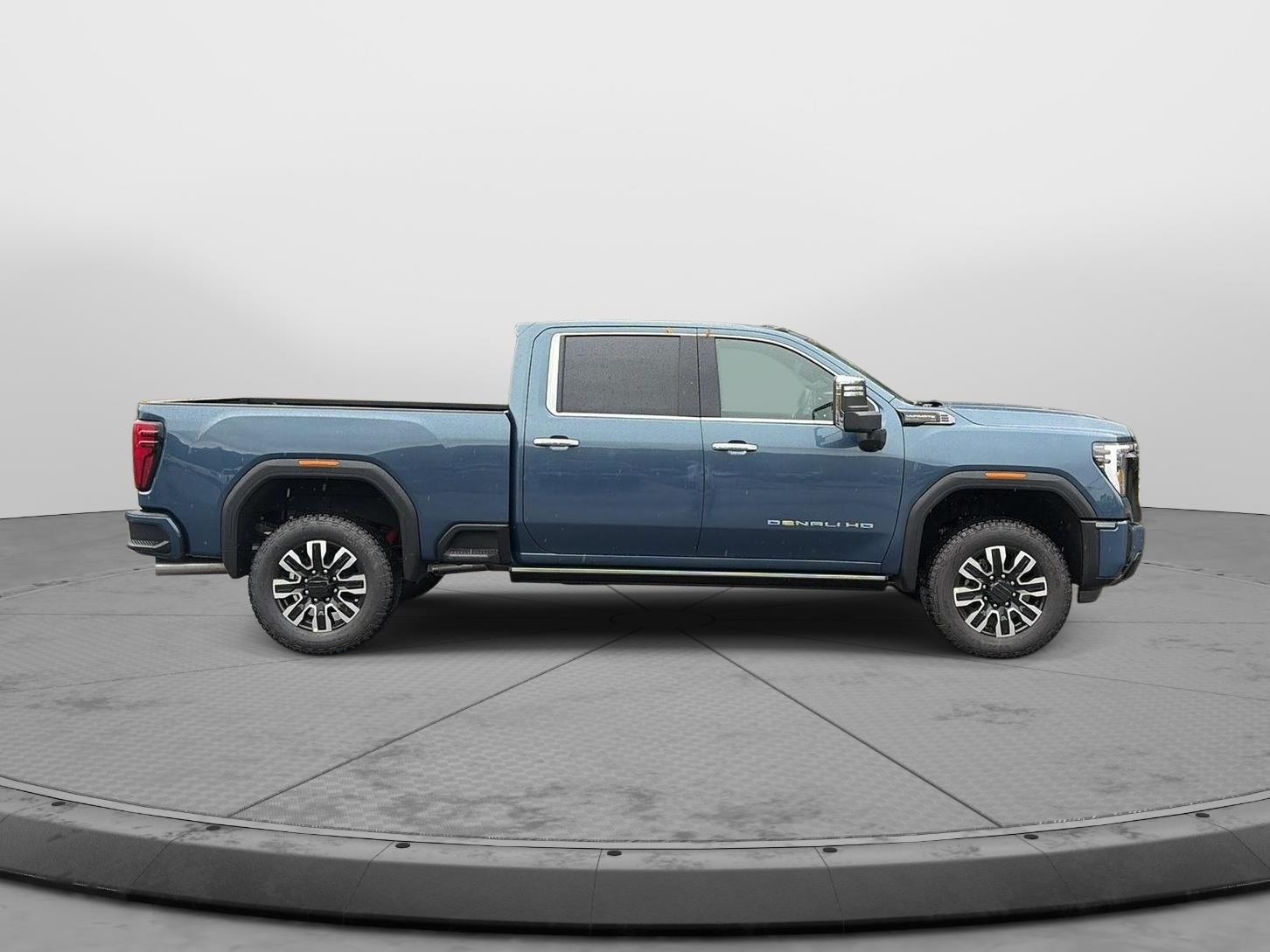 2026 GMC Sierra 2500HD photo 4 of 27