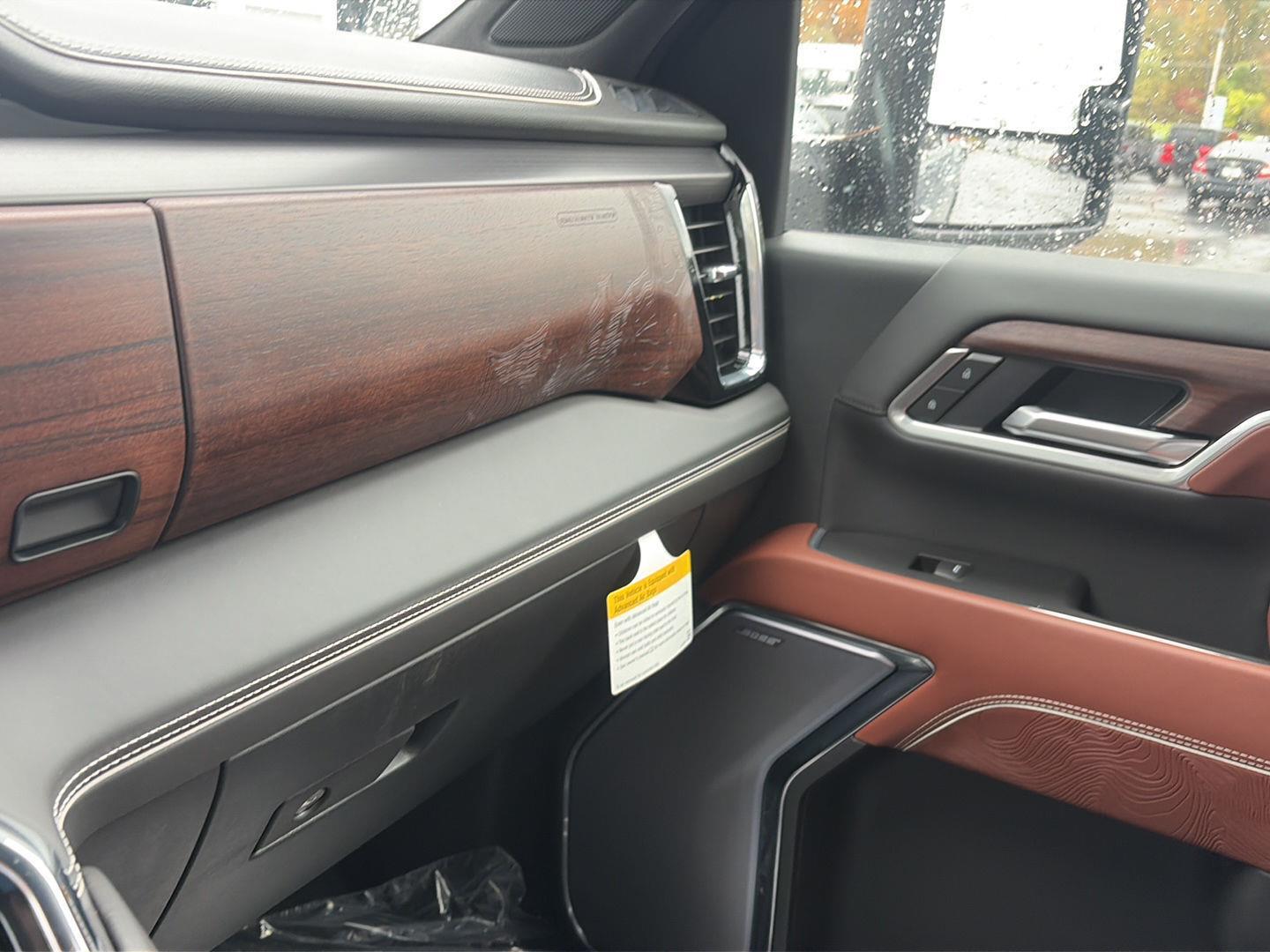 2026 GMC Sierra 2500HD photo 17 of 27