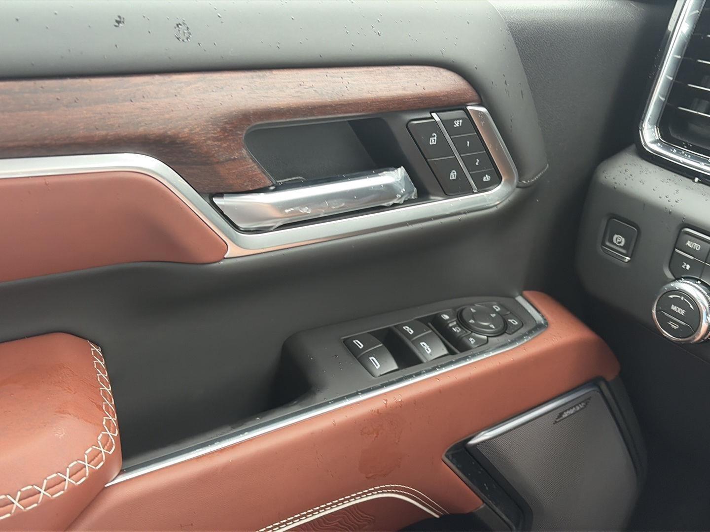 2026 GMC Sierra 2500HD photo 13 of 25