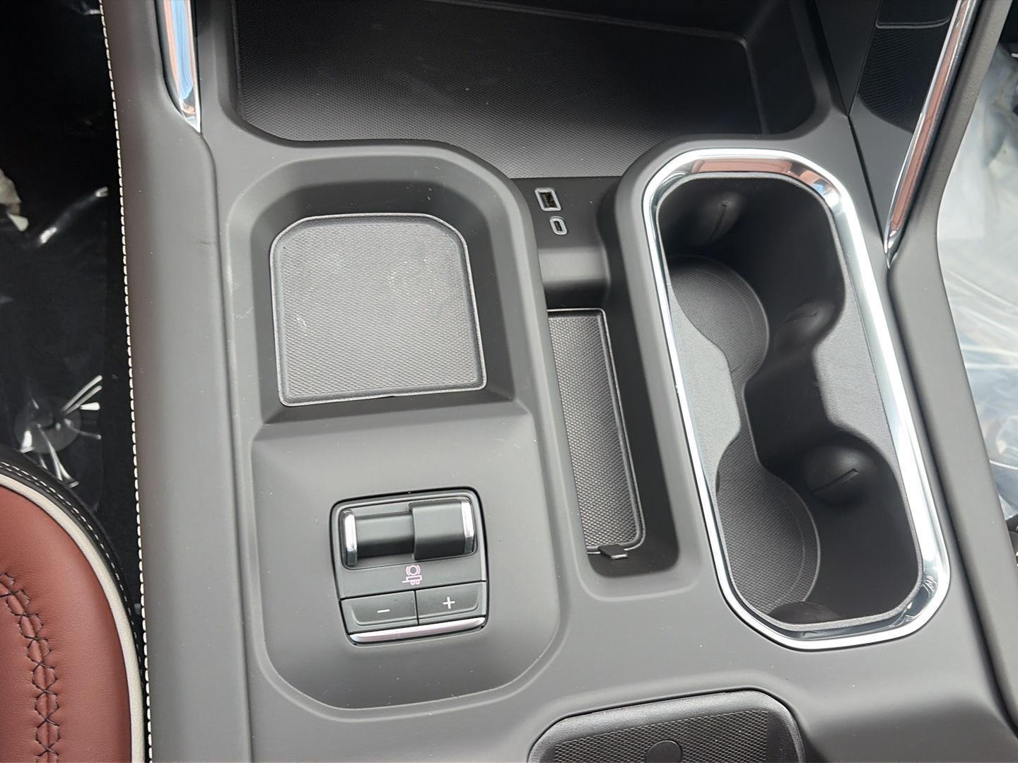 2026 GMC Sierra 2500HD photo 16 of 25