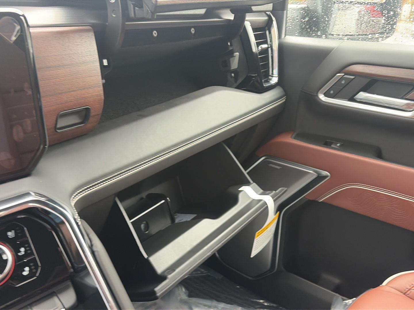 2026 GMC Sierra 2500HD photo 18 of 25