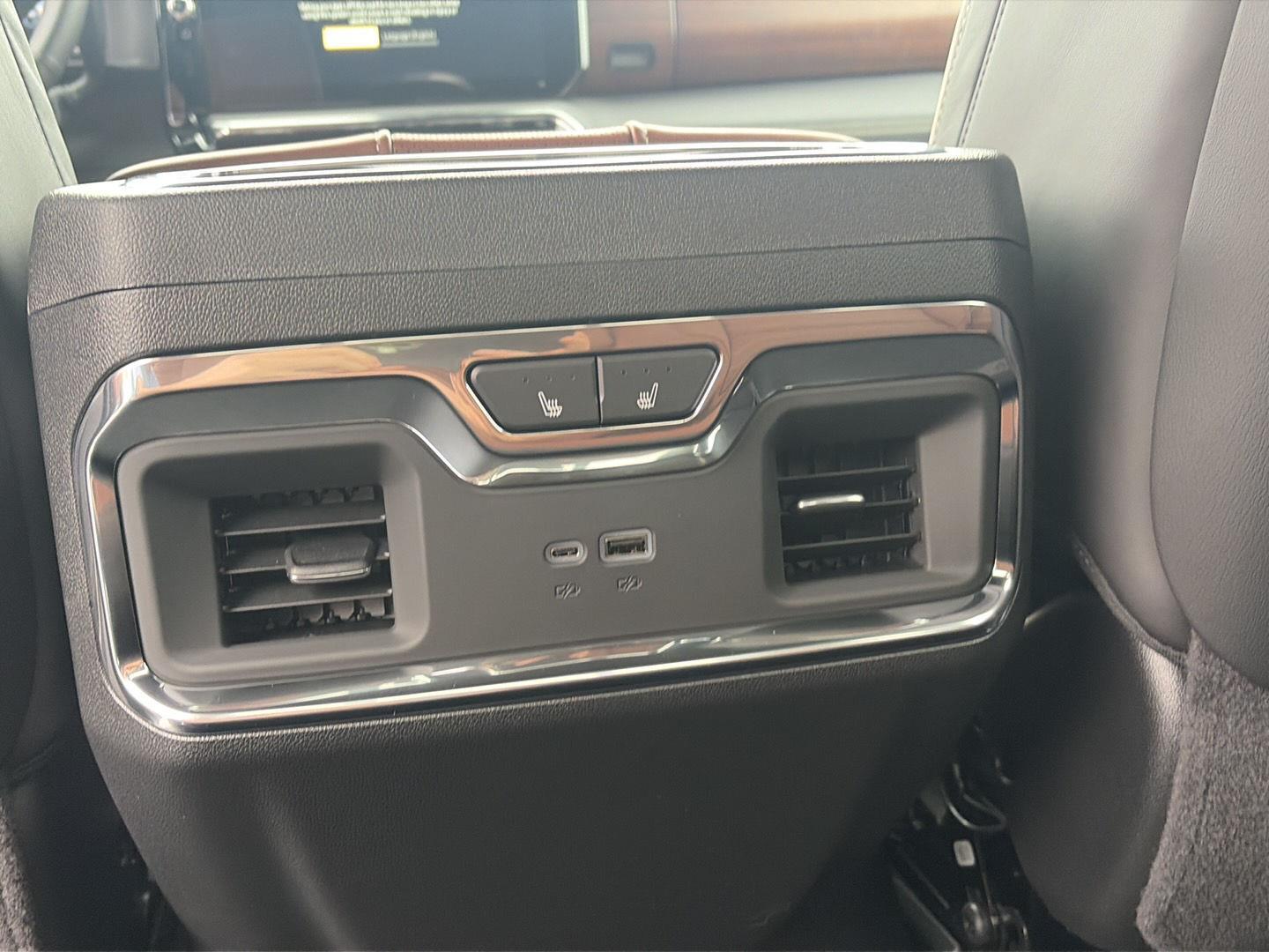 2026 GMC Sierra 2500HD photo 24 of 25
