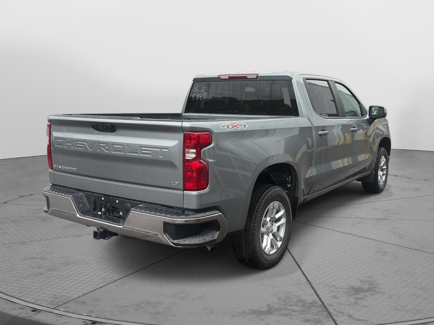 2026 Chevrolet Silverado 1500 photo 6 of 22