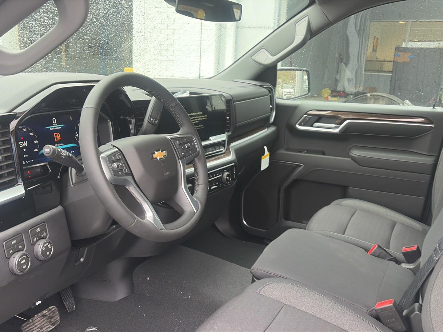 2026 Chevrolet Silverado 1500 photo 8 of 22