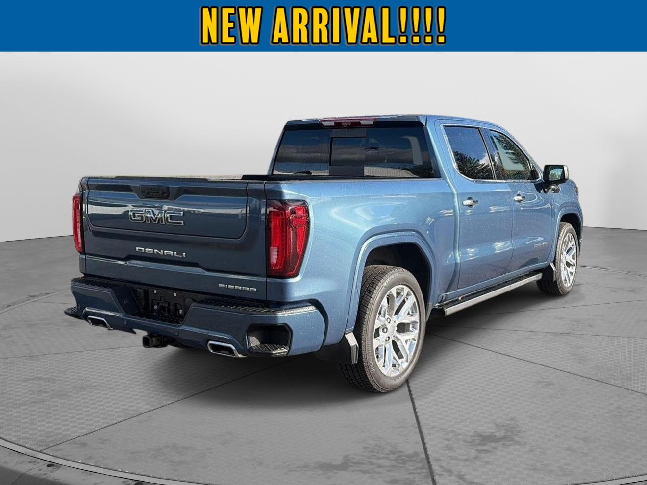 2026 GMC Sierra 1500 photo 5 of 32