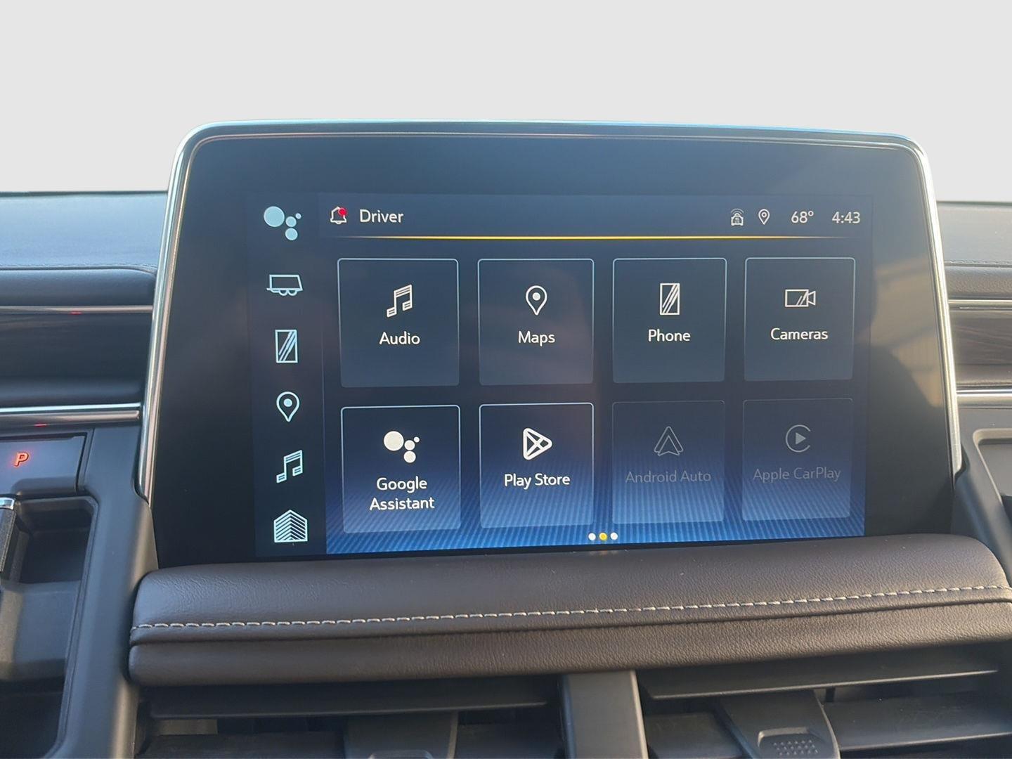2022 Chevrolet Suburban photo 16 of 30