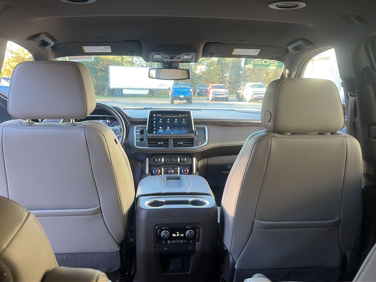 2022 Chevrolet Suburban photo 30 of 30