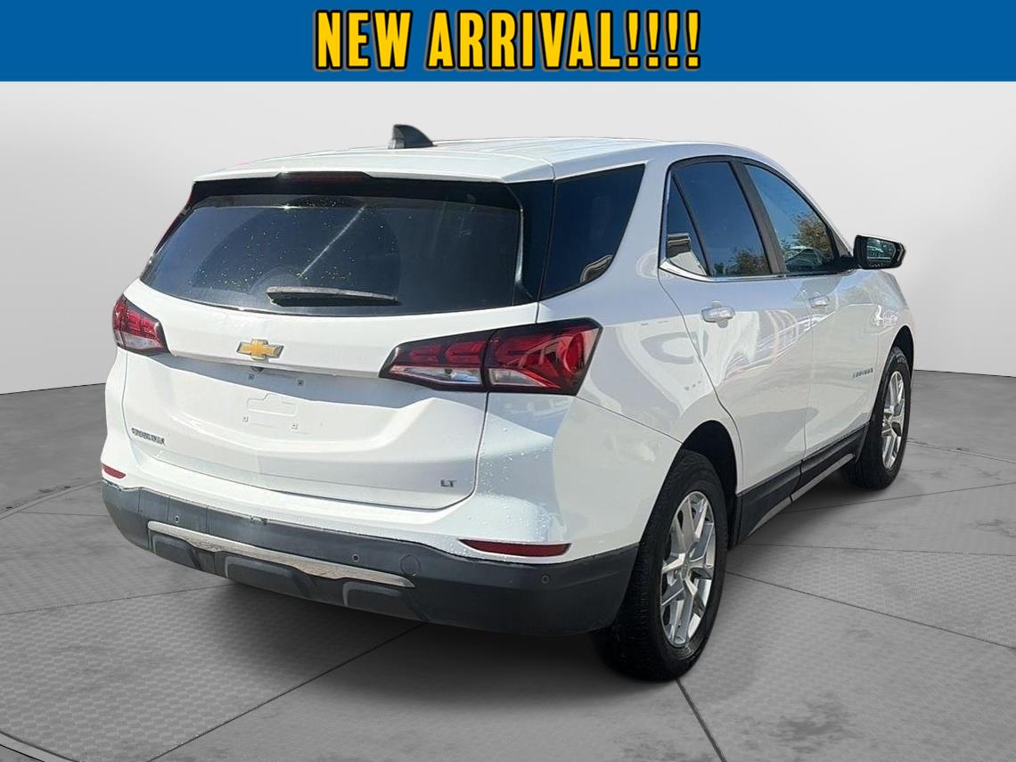 2022 Chevrolet Equinox photo 5 of 11