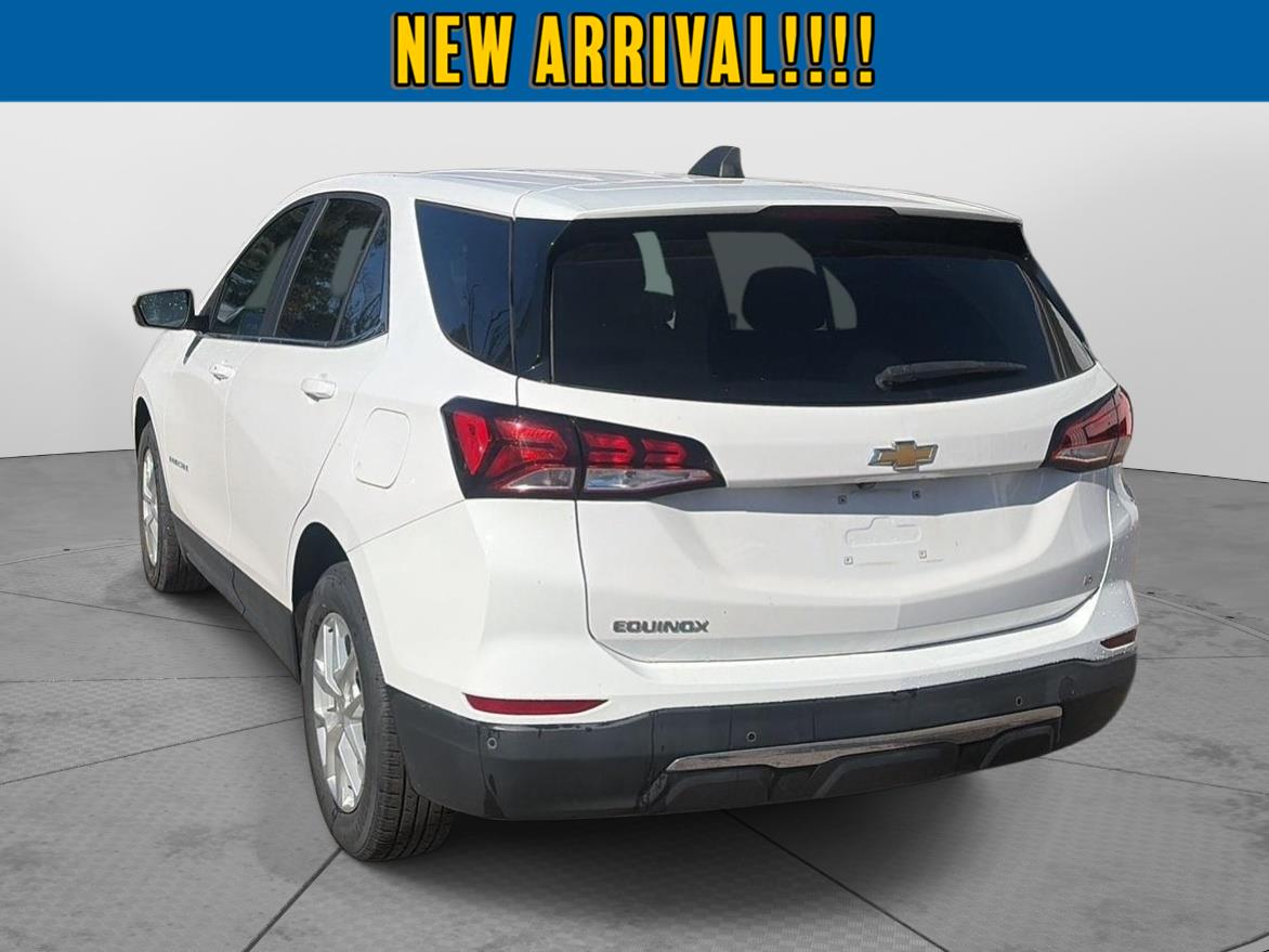 2022 Chevrolet Equinox photo 7 of 11