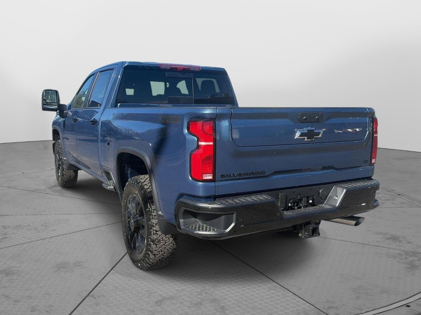 2026 Chevrolet Silverado 2500HD photo 7 of 31